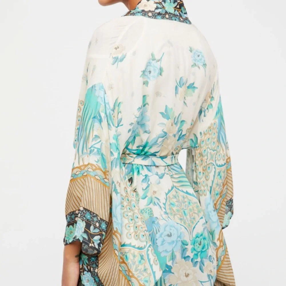 Spell Cloud Dancer Short Kimono - Vintage- OS - Picture 3 of 13